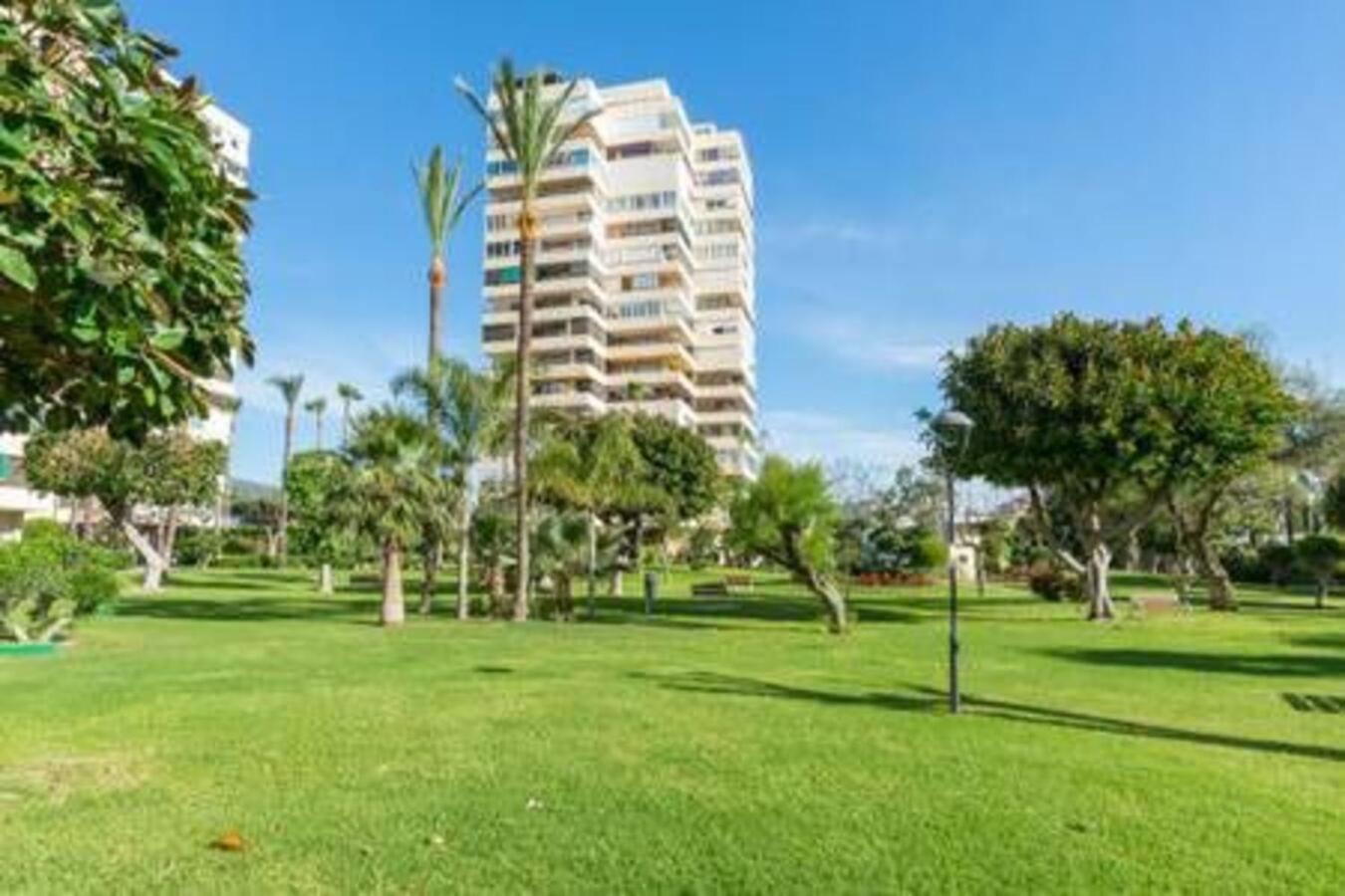 Playamar Waterfront Exclusive Apartment And Views Tower 2 Fl 14 Torremolinos Eksteriør bilde