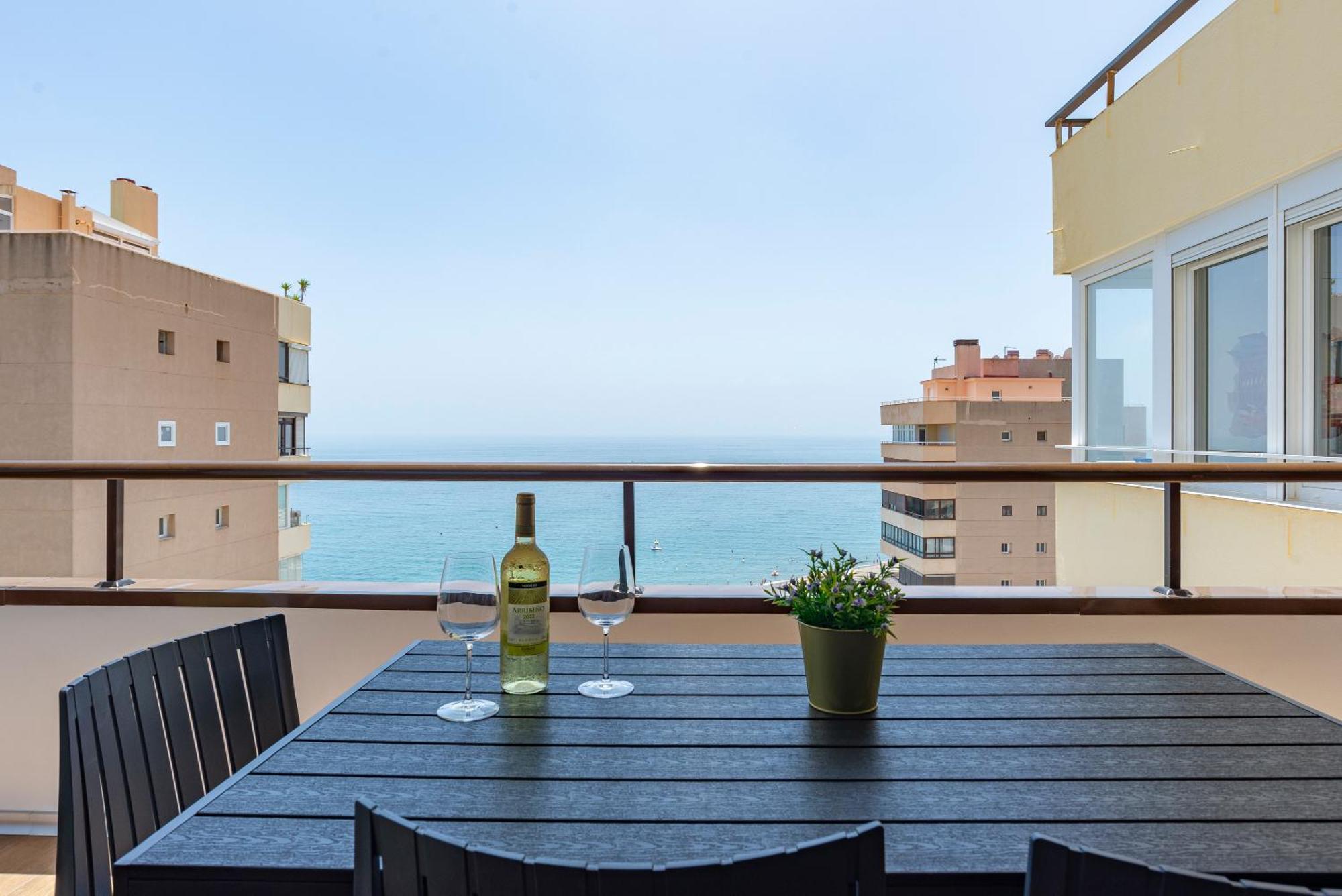 Playamar Waterfront Exclusive Apartment And Views Tower 2 Fl 14 Torremolinos Eksteriør bilde