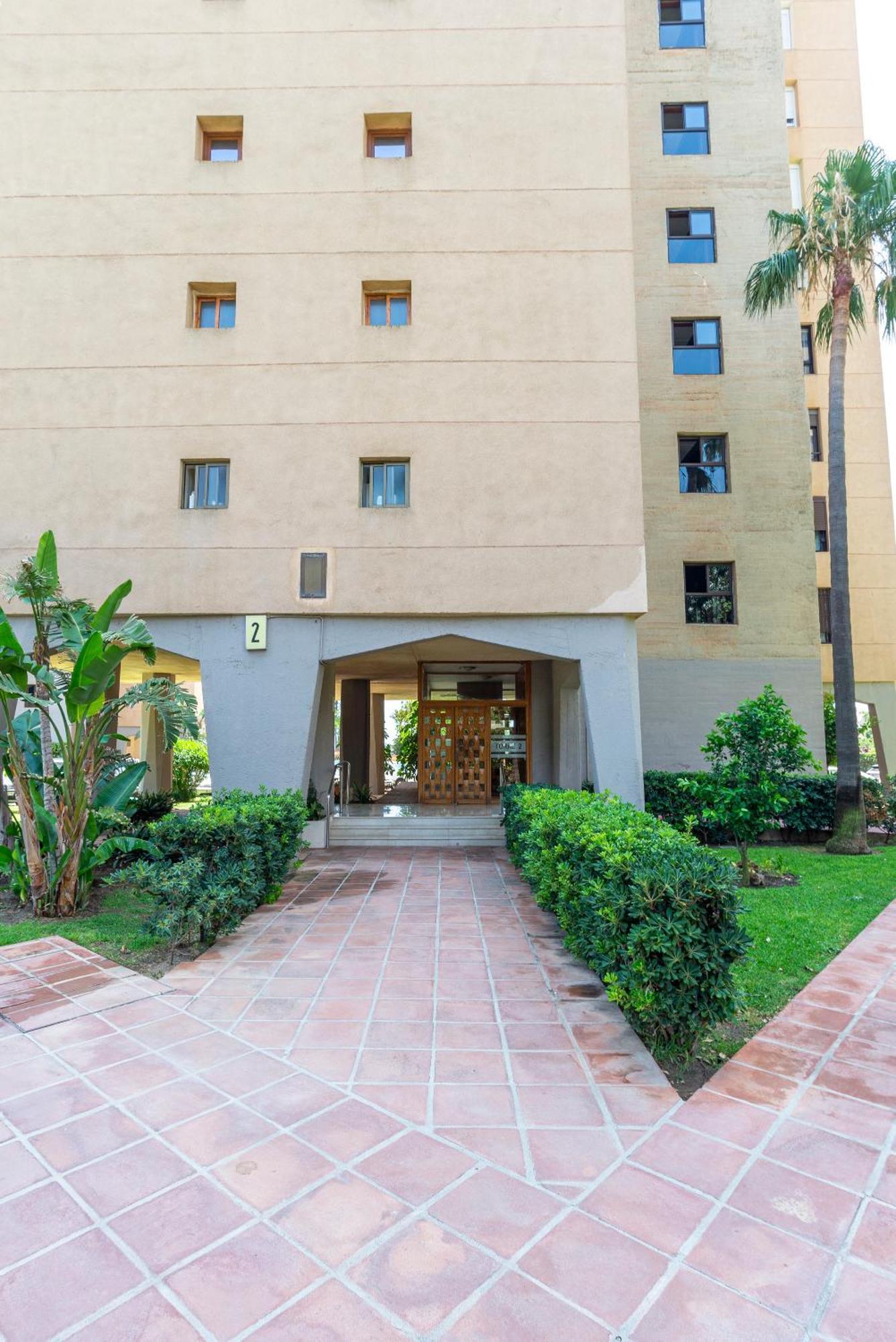 Playamar Waterfront Exclusive Apartment And Views Tower 2 Fl 14 Torremolinos Eksteriør bilde