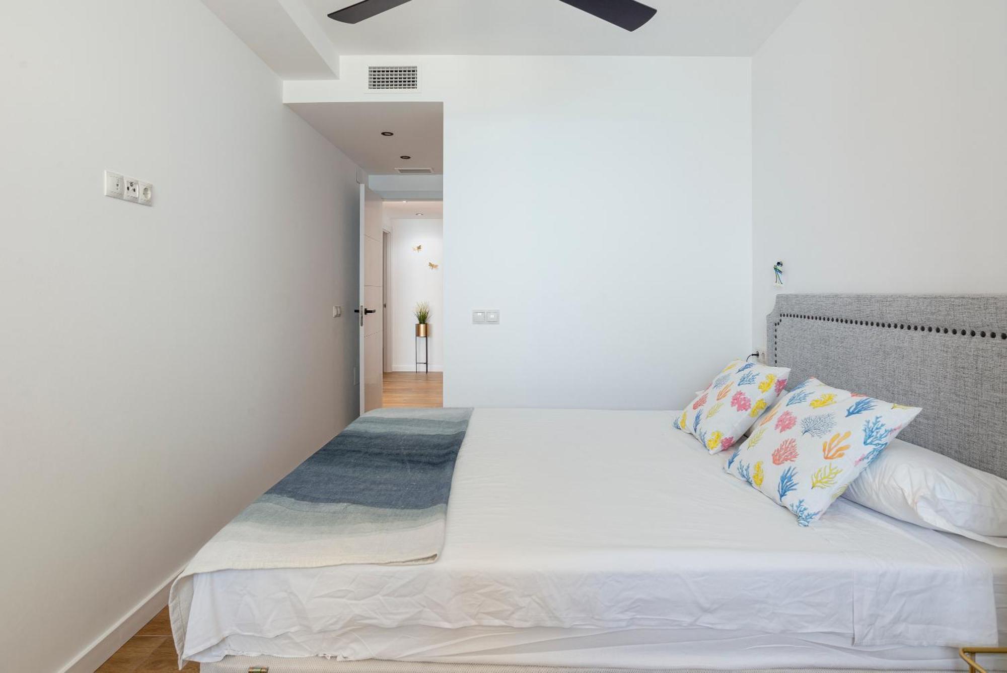 Playamar Waterfront Exclusive Apartment And Views Tower 2 Fl 14 Torremolinos Eksteriør bilde